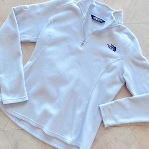 Women’s North Face 1/4 zip fleece, size small
